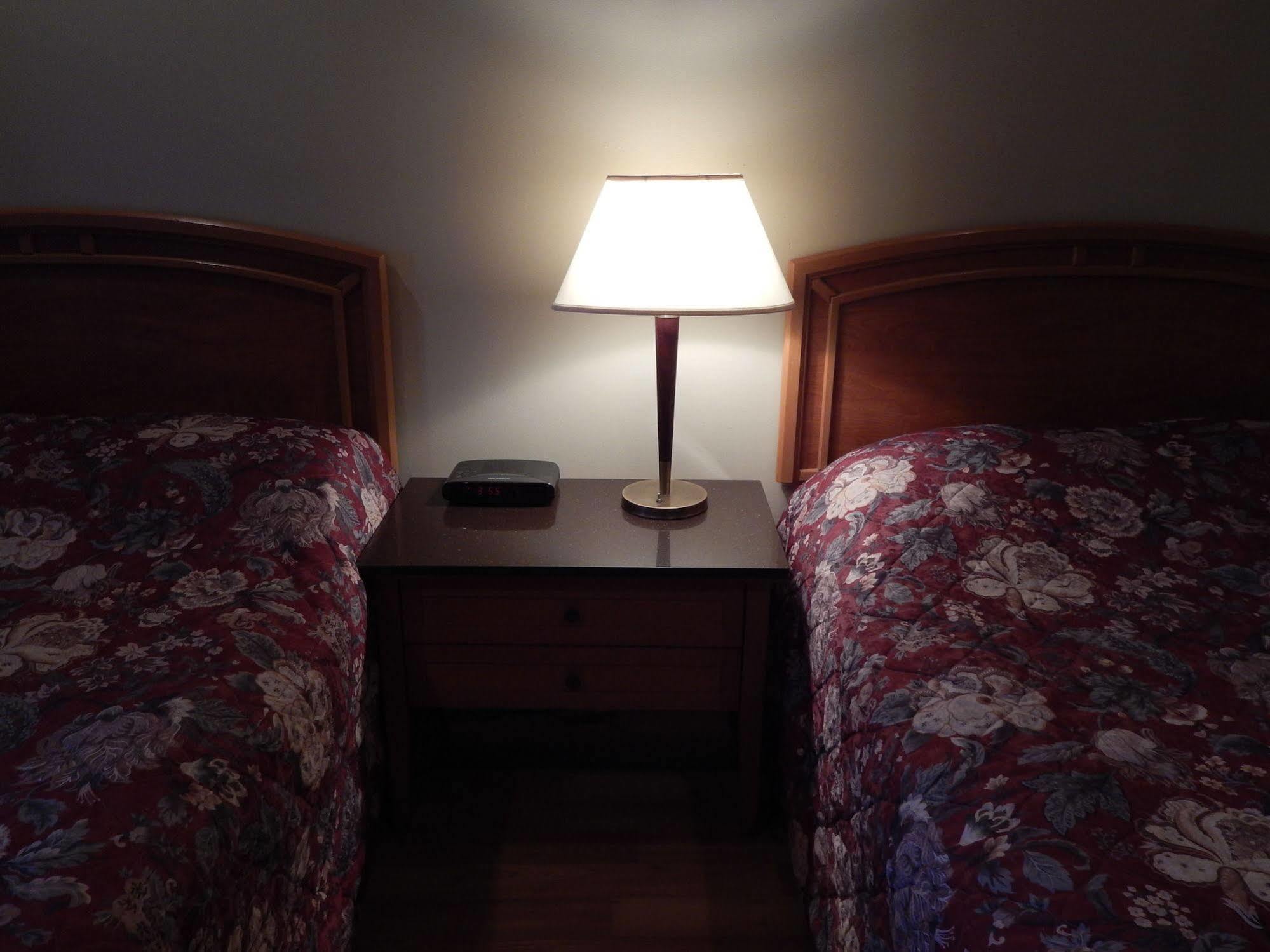 All Days Hostel Торонто Экстерьер фото